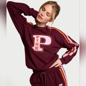 PINK Ivy Crew Classic Fleece Sweatshirt